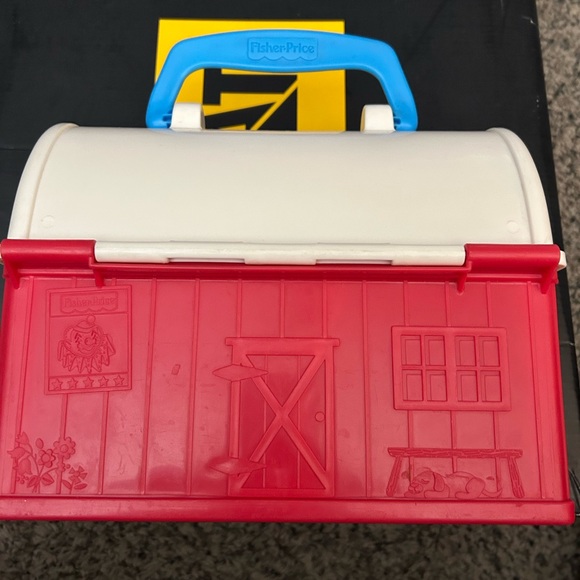 2008 FISHER PRICE Play Family Farm Barn Carrying Case Tractor Fence Animals, GUC - Picture 3 of 15